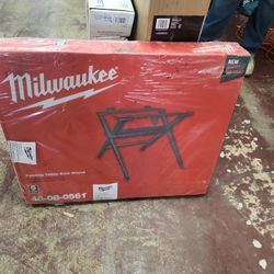 Milwaukee
23.5 in. x 17.5 in. Universal Stationary Compact Folding Table Saw Stand