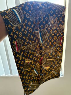 LV MONOGRAM SCARF
