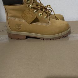 Wheat Nubuck Waterproof Woman Timberland Boots