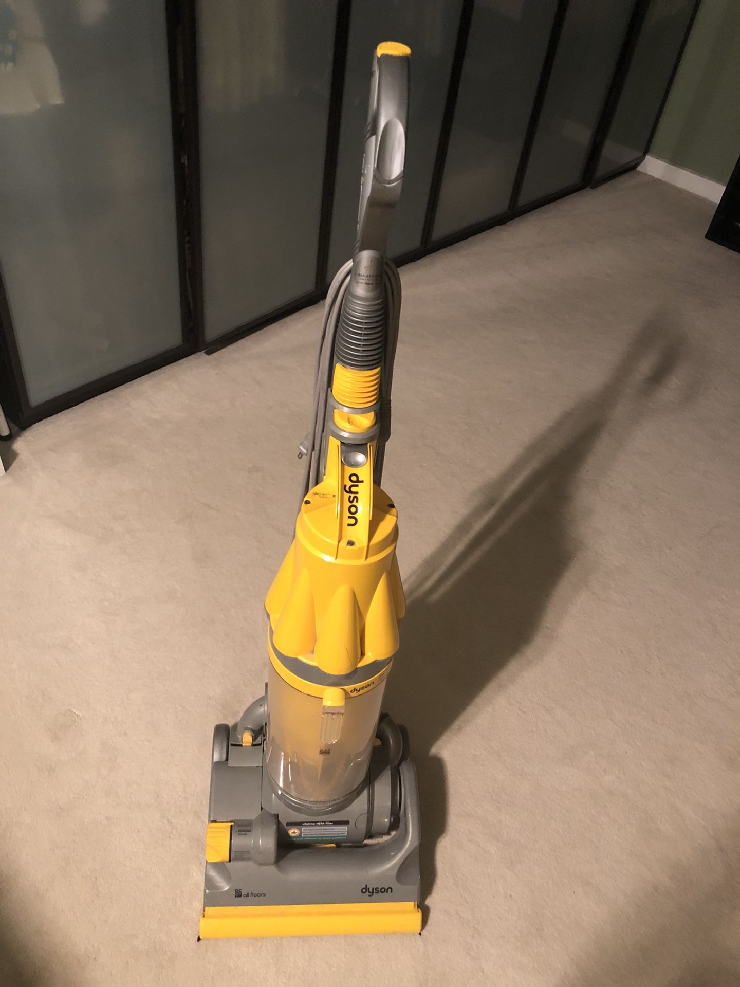 Dyson upright vacuum cleaner - needs repair