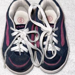 Vans Knu Skool Toddler Size 6. Circa 2003/2004
