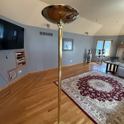 Dimmable LED floor lamp