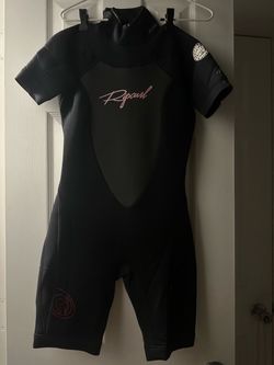 🌊 Rip Curl Women's Black Shorty Wetsuit Small