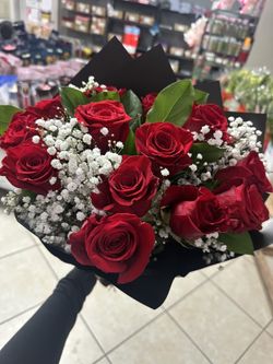 Luxury One Dozen Boutique