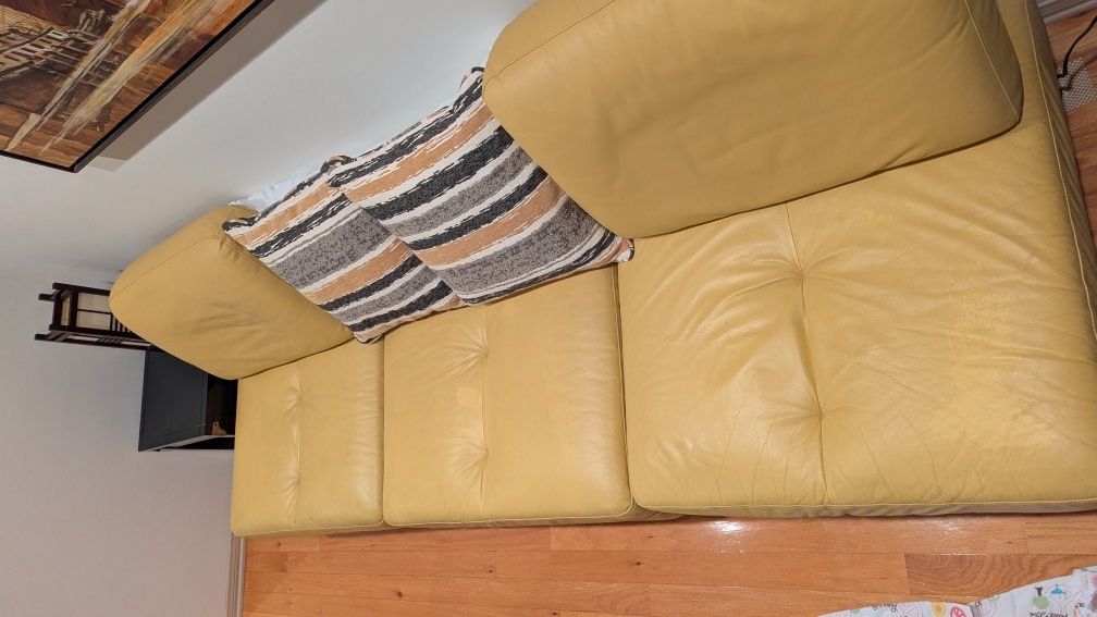 Beautiful Italian Leather Couch