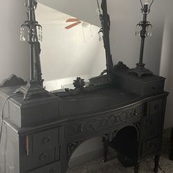 Vintage Chic Bedroom Furniture