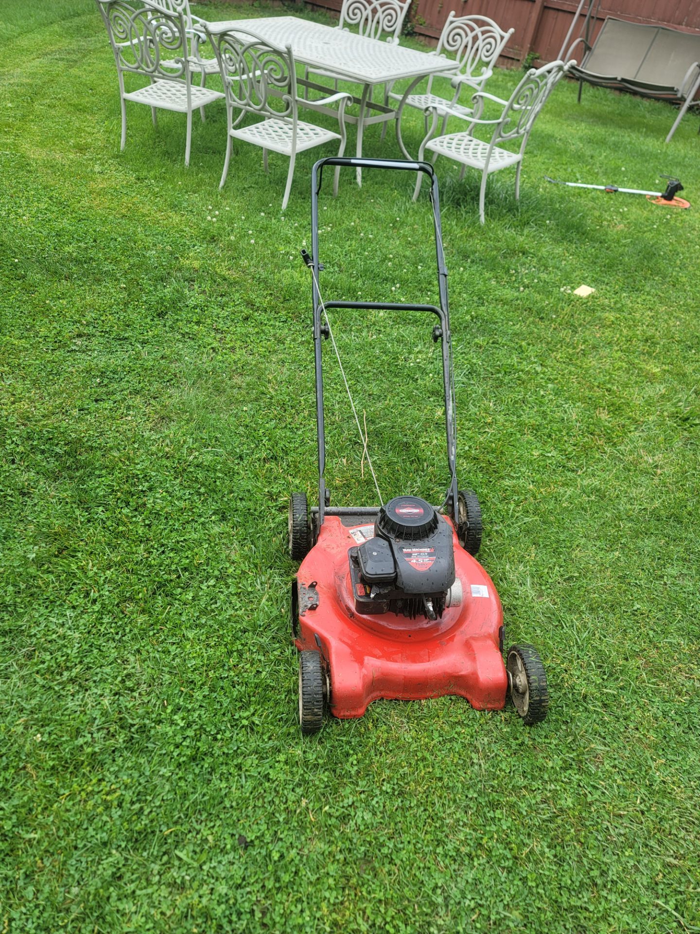 Briggs and stratton 22" Push Lawn Mower (recently serviced)