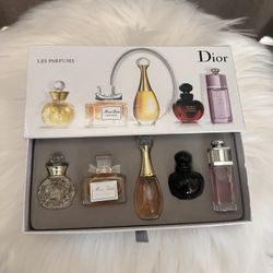 Mini perfume Set ✨ SALE✨