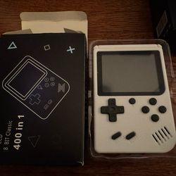 400-in-1 Retro Mini Handheld Game Console