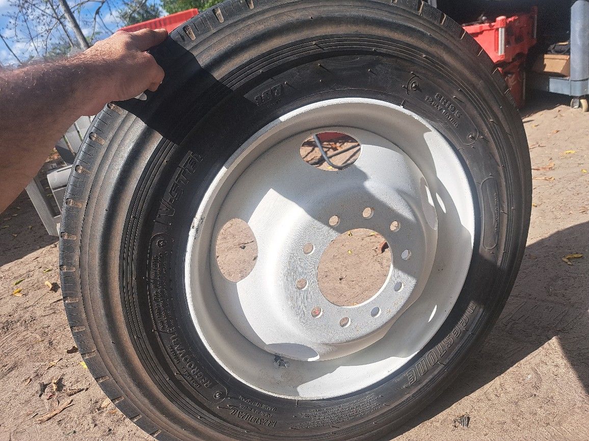 Bridgestone Tires &Rims R18 187