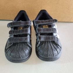 Adidias Active Shoe