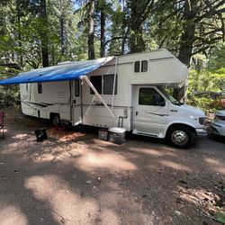 2001 Shasta RV (Ford)