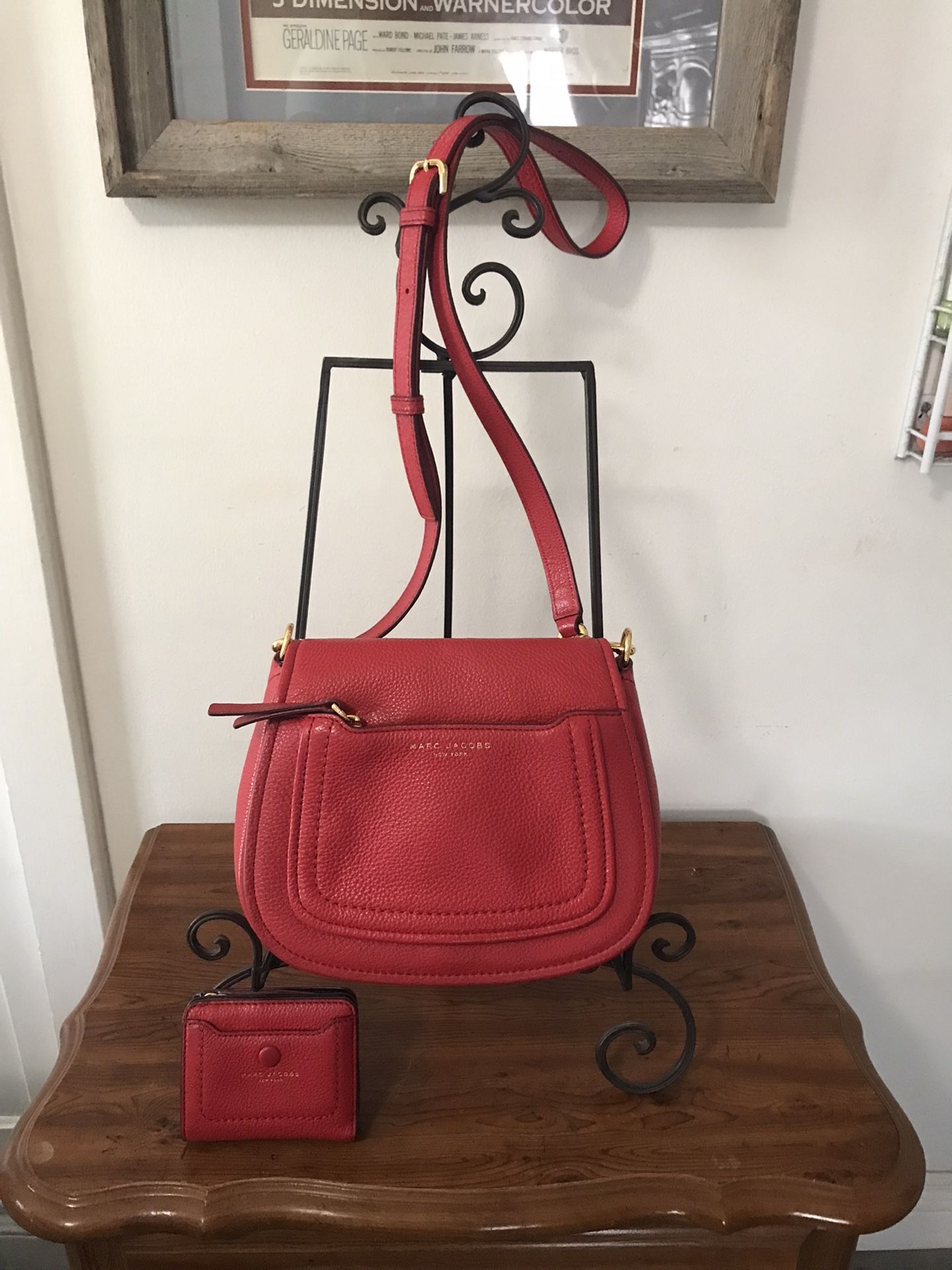 Marc Jacobs Red Leather Crossbody Bag ๐น