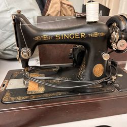 Singer Sewing Machine 1920s