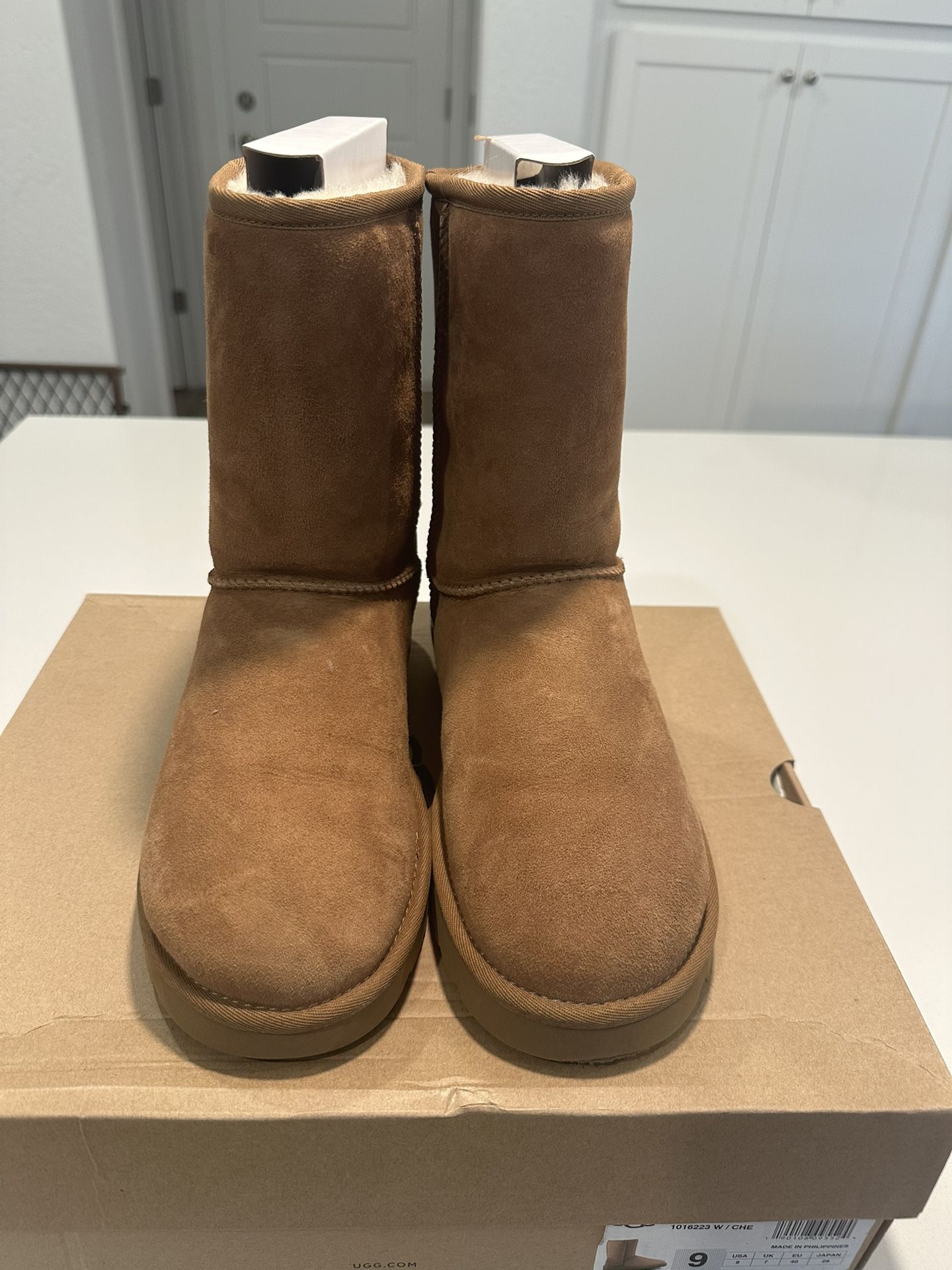 UGG Classic Short