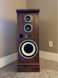 Floor Standing Speaker - Fisher 120w 8Ohm