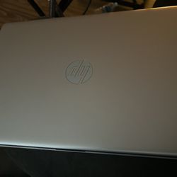 Hp Laptop (Rose gold) 14’
