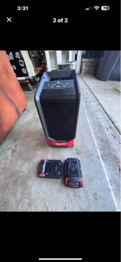 Milwaukee speaker