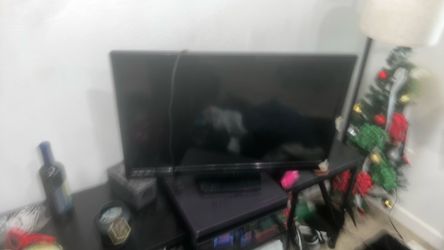 Emerson 30’ inch tv