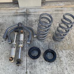 2009 Ram 1500 2 WD Front Lift Kid 