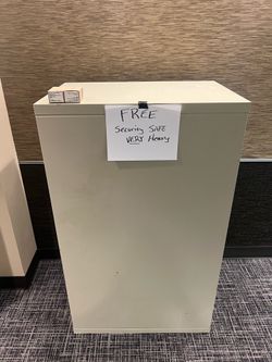 FREE FireKing 4-Drawer Fireproof Security File Cabinet Safe - Heavy Duty