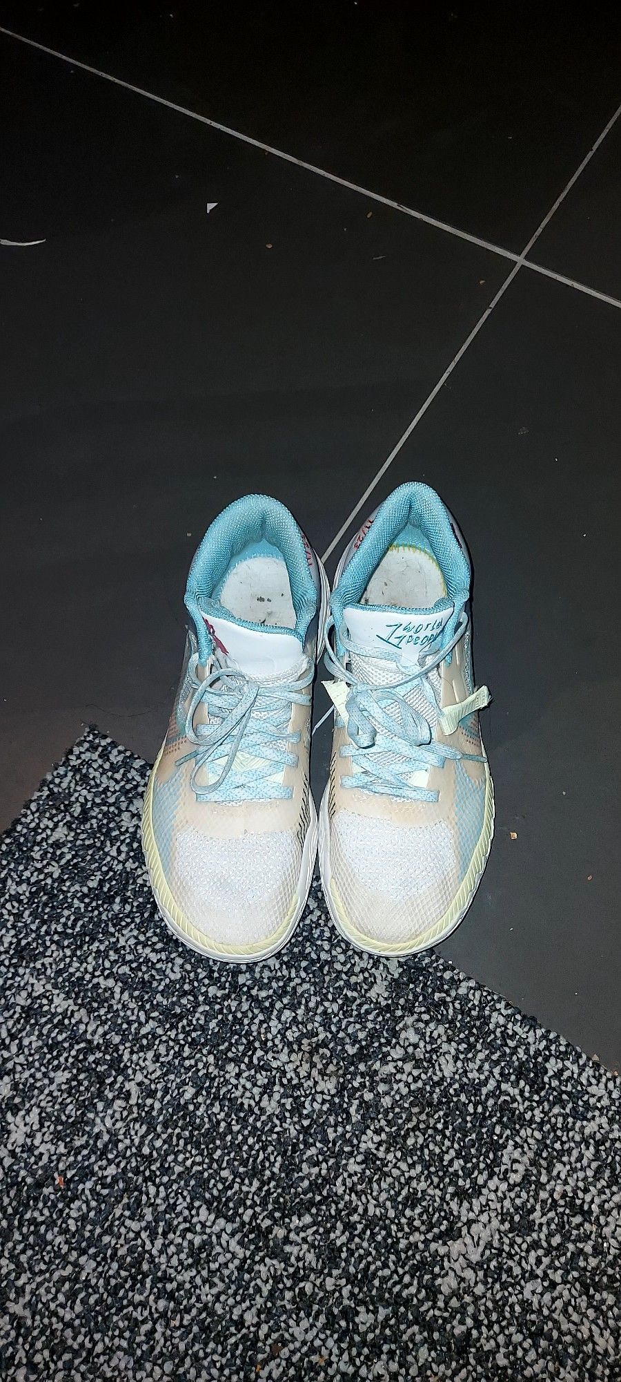 Nike Kyrie Flytrap 5 CZ4100-102 Sneakers Shoes Size 6.5