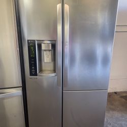 LG Side By Side Refrigerator 