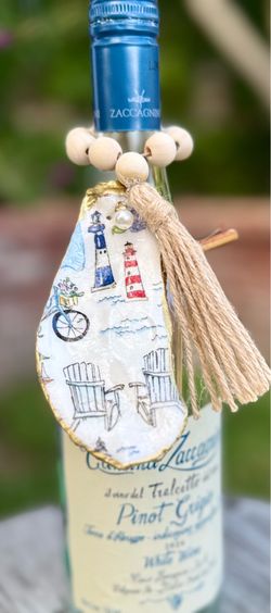 Handmade oyster shell ornaments – lighthouse/coastal/beach