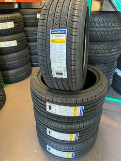 235/40/18 new Goodyear Eagle sport tires 235/40r18 Llantas Nuevas