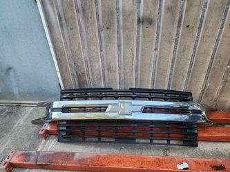 2019-2021 Chevrolet Silverado Front Grille Used Oem