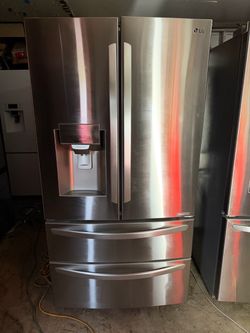 Refrigerator LG