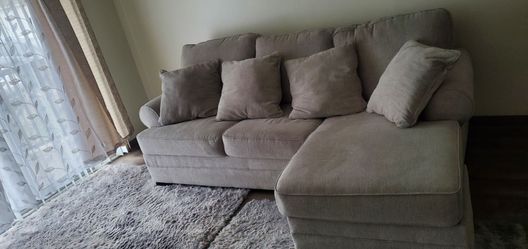 Reversible Chaise sectional