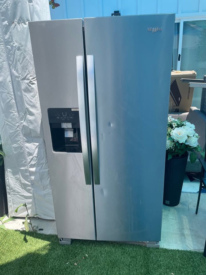Whirlpool 24.6 Cu.ft Fridge: NEED GONE ASAP