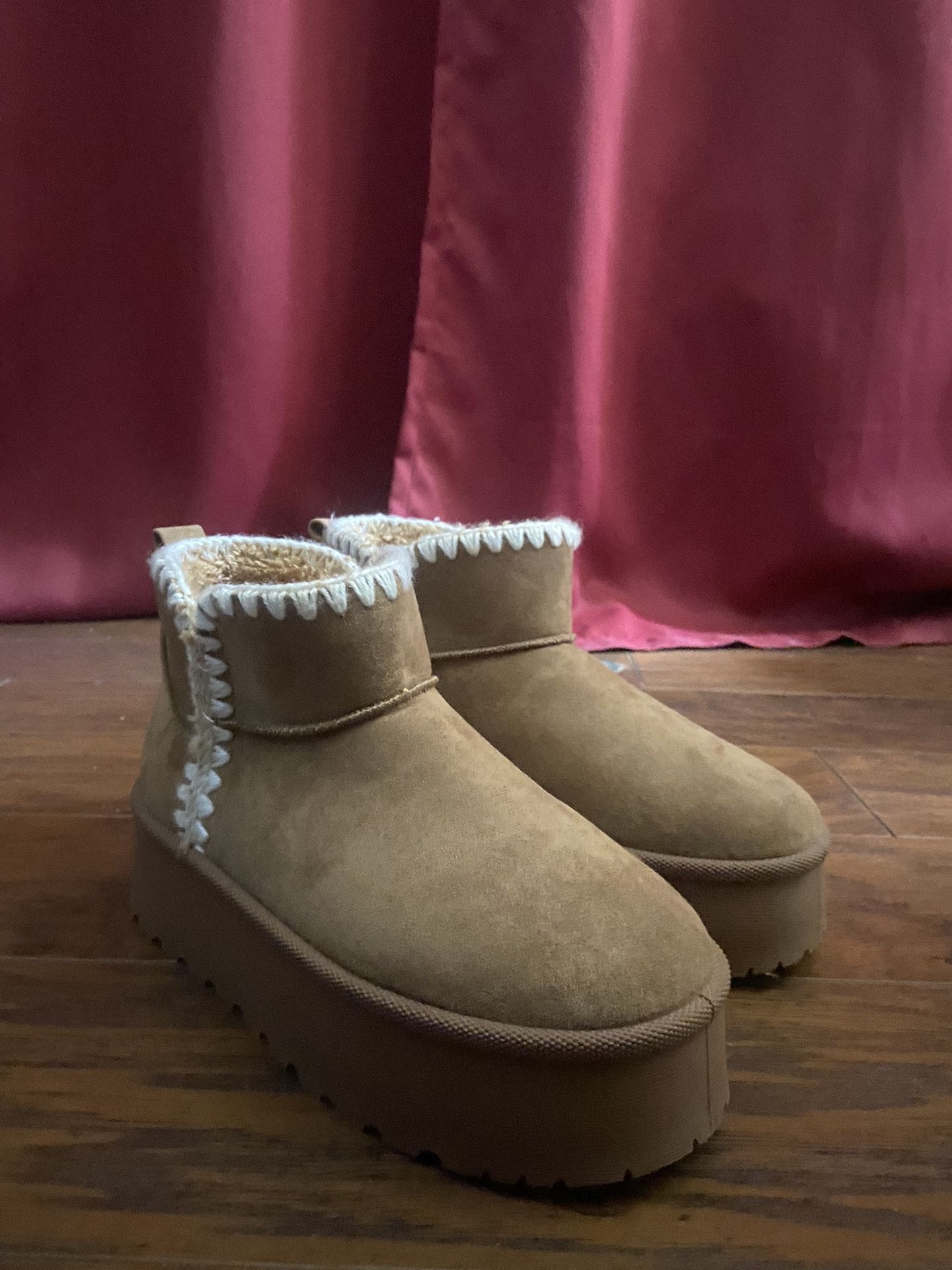 UGG-like Boots 