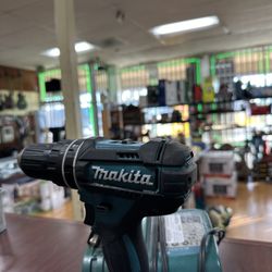 Makita XPH10 LXT 18 V 1/2" Hammer Drill Driver Kit