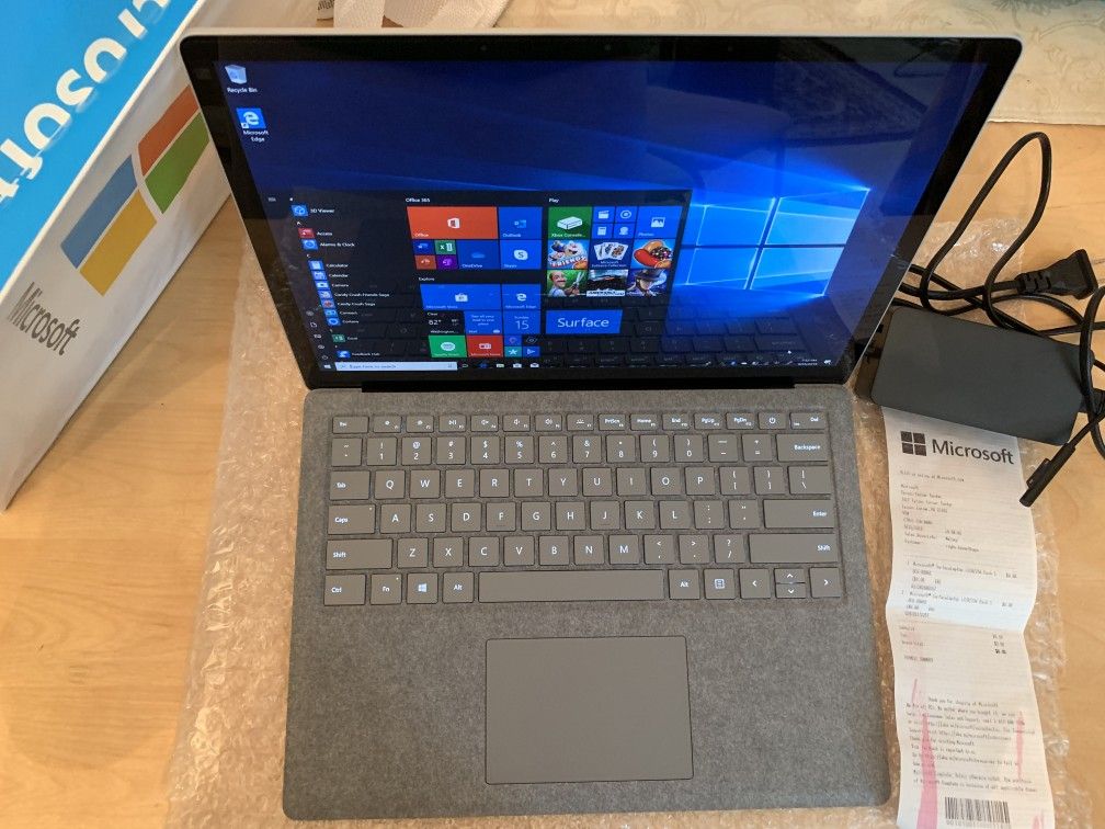 BRAND NEW Surface Laptop: Core i7-7600u/256GB SSD + warranty (Microsoft replaced my old one with New Surface laptop)