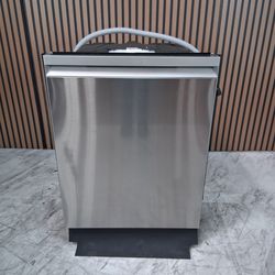 Samsung 24'' AutoRelease Smart 42dBA Dishwasher with StormWash+(TM), LED Time Display and Smart Dry in Stainless Steel (DW80B7070US-D-762N)
