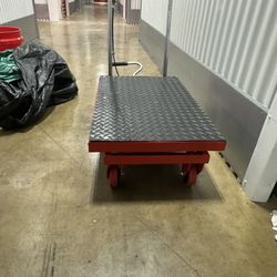 VEVOR Hydraulic Lift Table Cart 550 Lbs