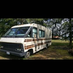 25' 1989 Ford Bravo