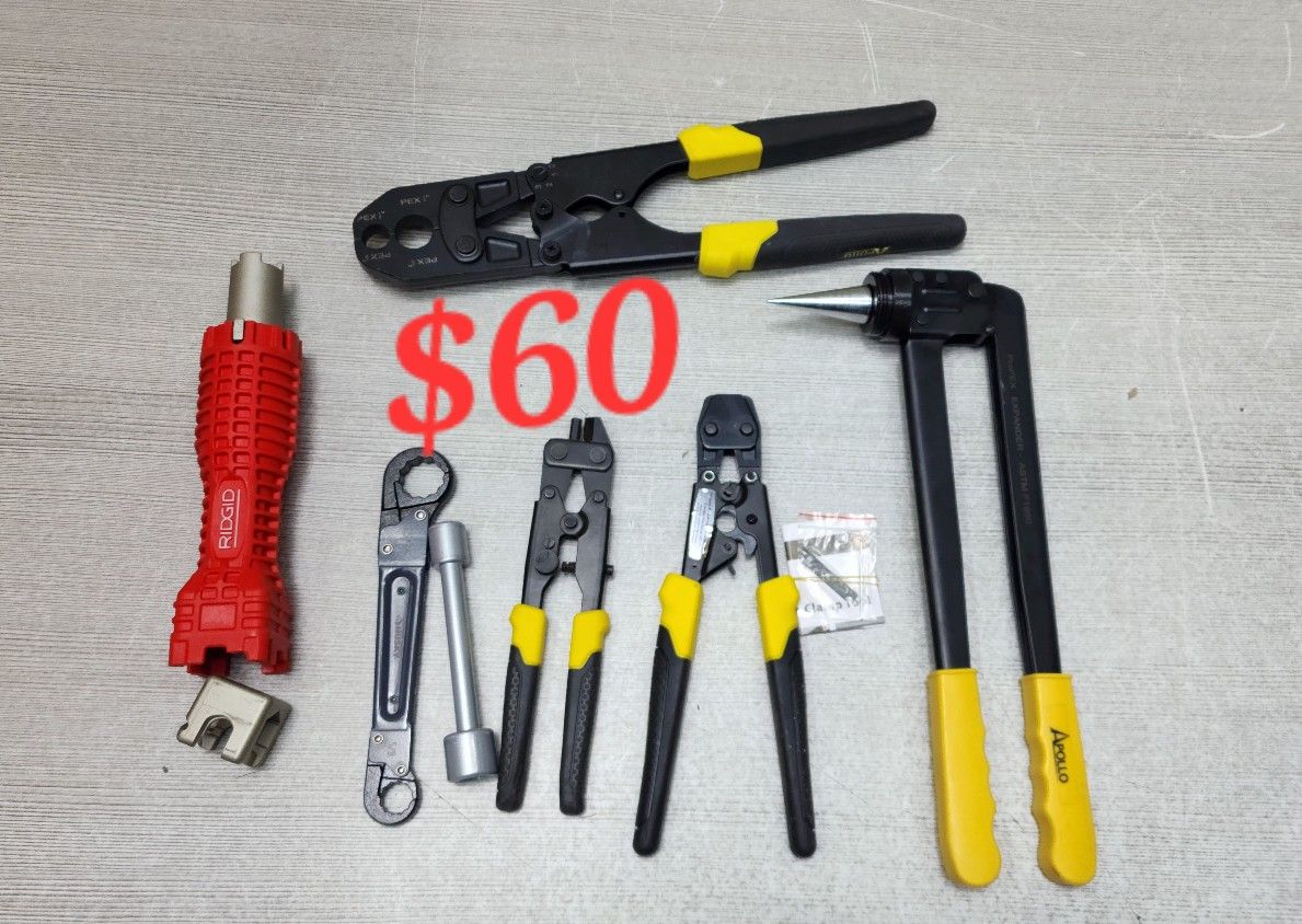 Assorted Plumbing / PEX Tool Set