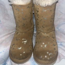 UGGS