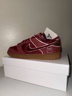 Nike Dunk Low  Kobe Bryant Lower Merion Away Size 13