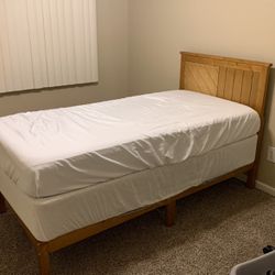 Twin Bed Mattress and Box Spring