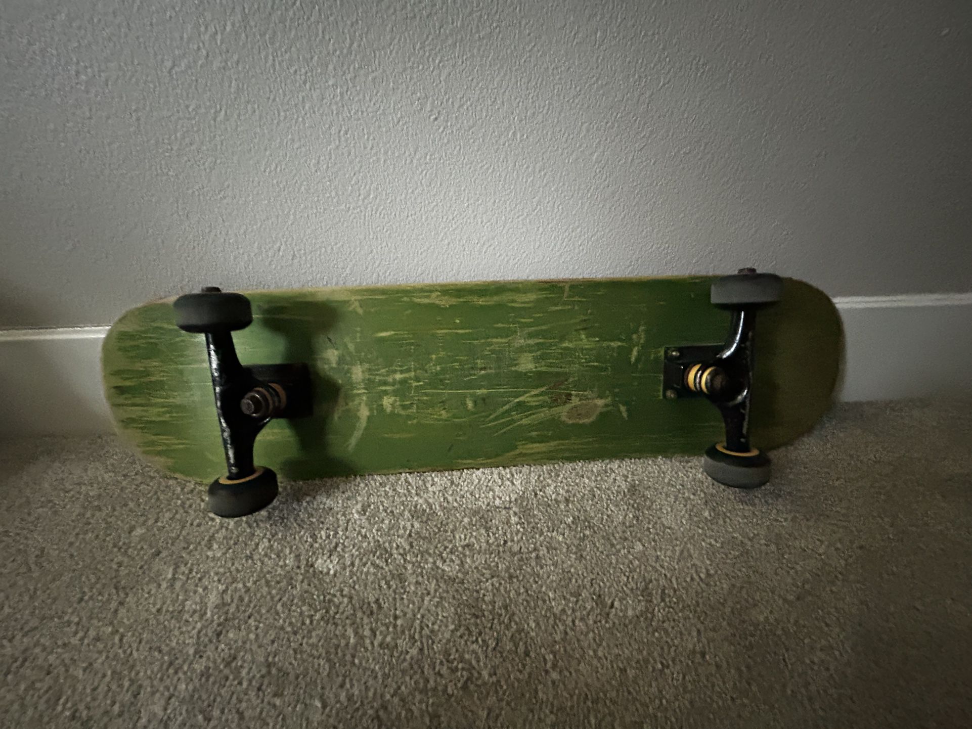 Blank Skateboard Complete