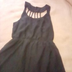 Cute Black Party Dress Scoop Neckline With Back Neckline Embellishment