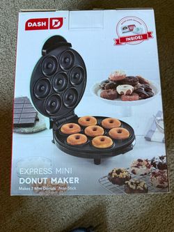 UNOPENED Mini Doughnut maker