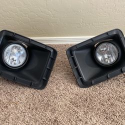Factory OEM 2015-2019 Chevy Silverado 2500 & 3500 Fog Lights Pair Right & Left