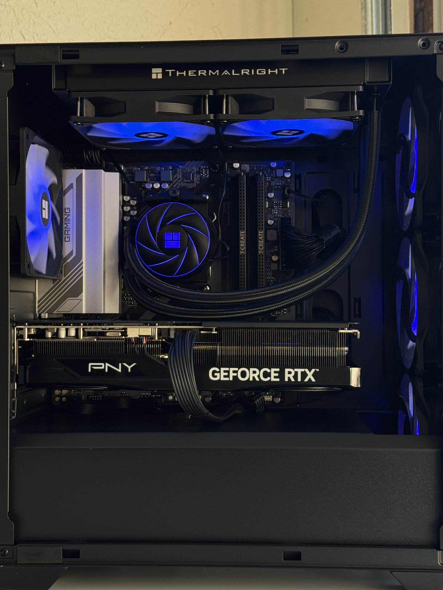 Ryzen 7 9800X3D / RTX 5070 TI Gaming PC