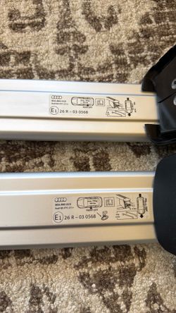 Genuine Audi OEM Roof Rack Crossbars – 2019 Audi Q5 – Excellent Condition