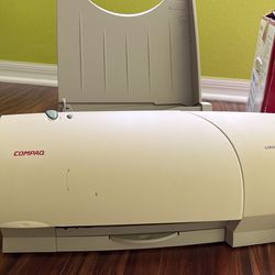 Compaq Color Inkjet Printer With Printer Cable
